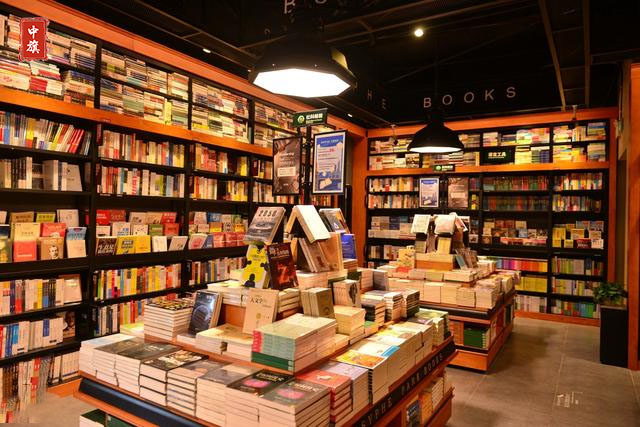书店可以陶冶人的情操，安静且舒服