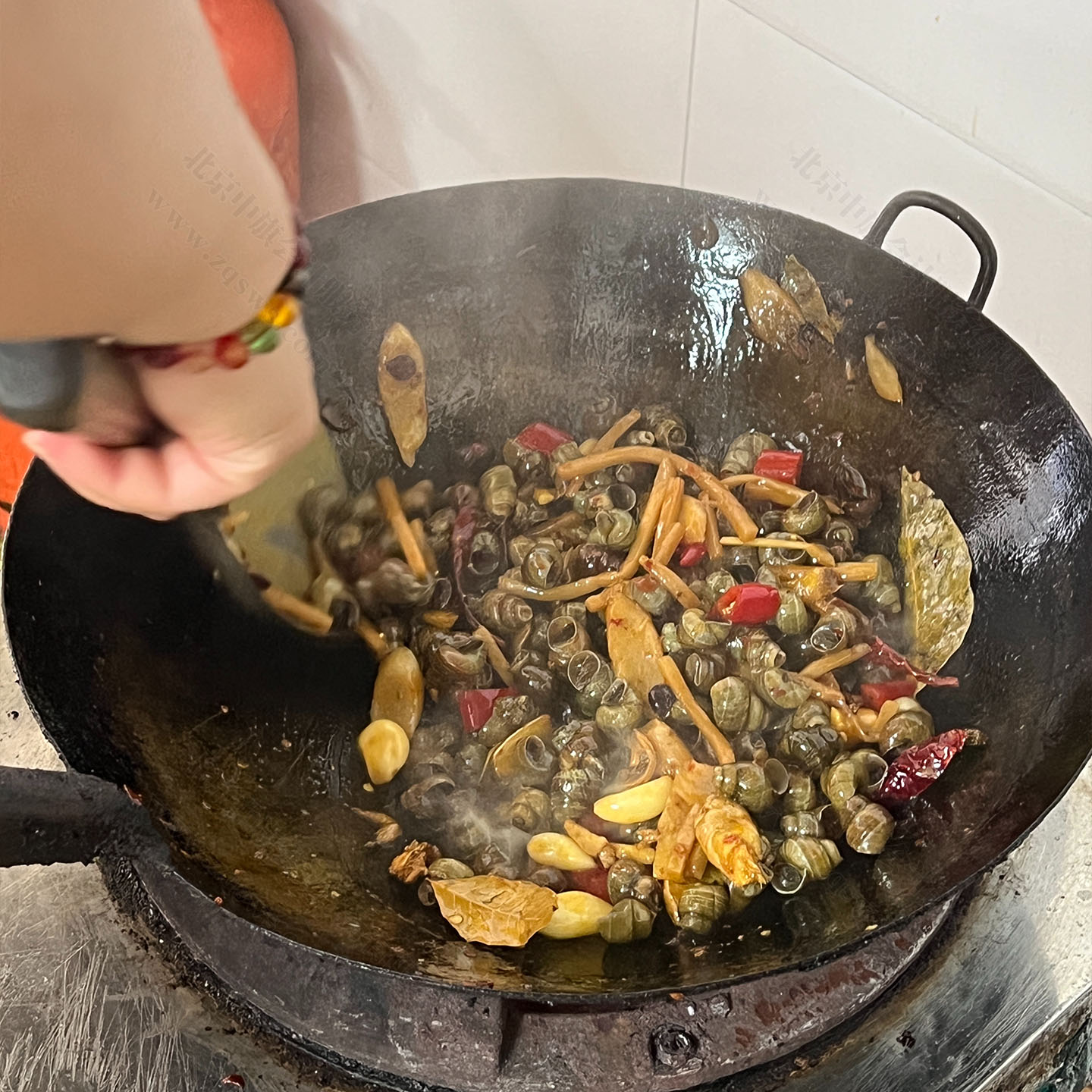 螺狮粉都是张姐自己炒的料.jpg