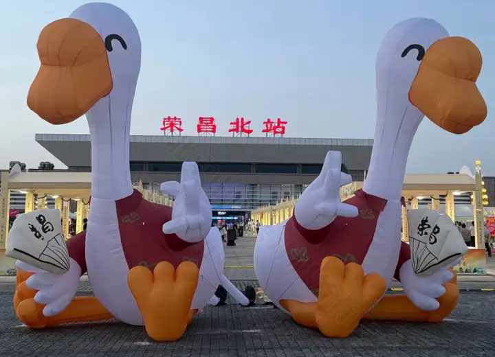 五一假期荣昌北站.jpg