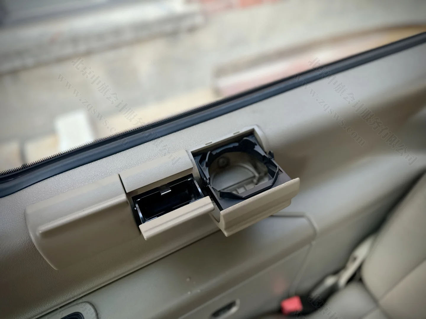 车辆细节拍照.jpg