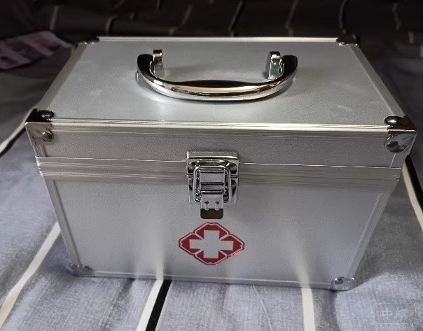 家用医药箱.png