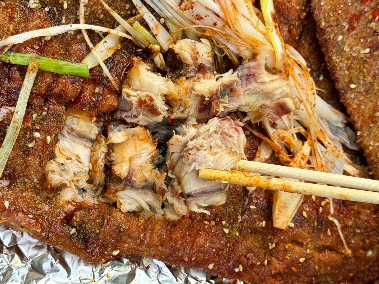 烤鱼好了后非常的好吃.jpg