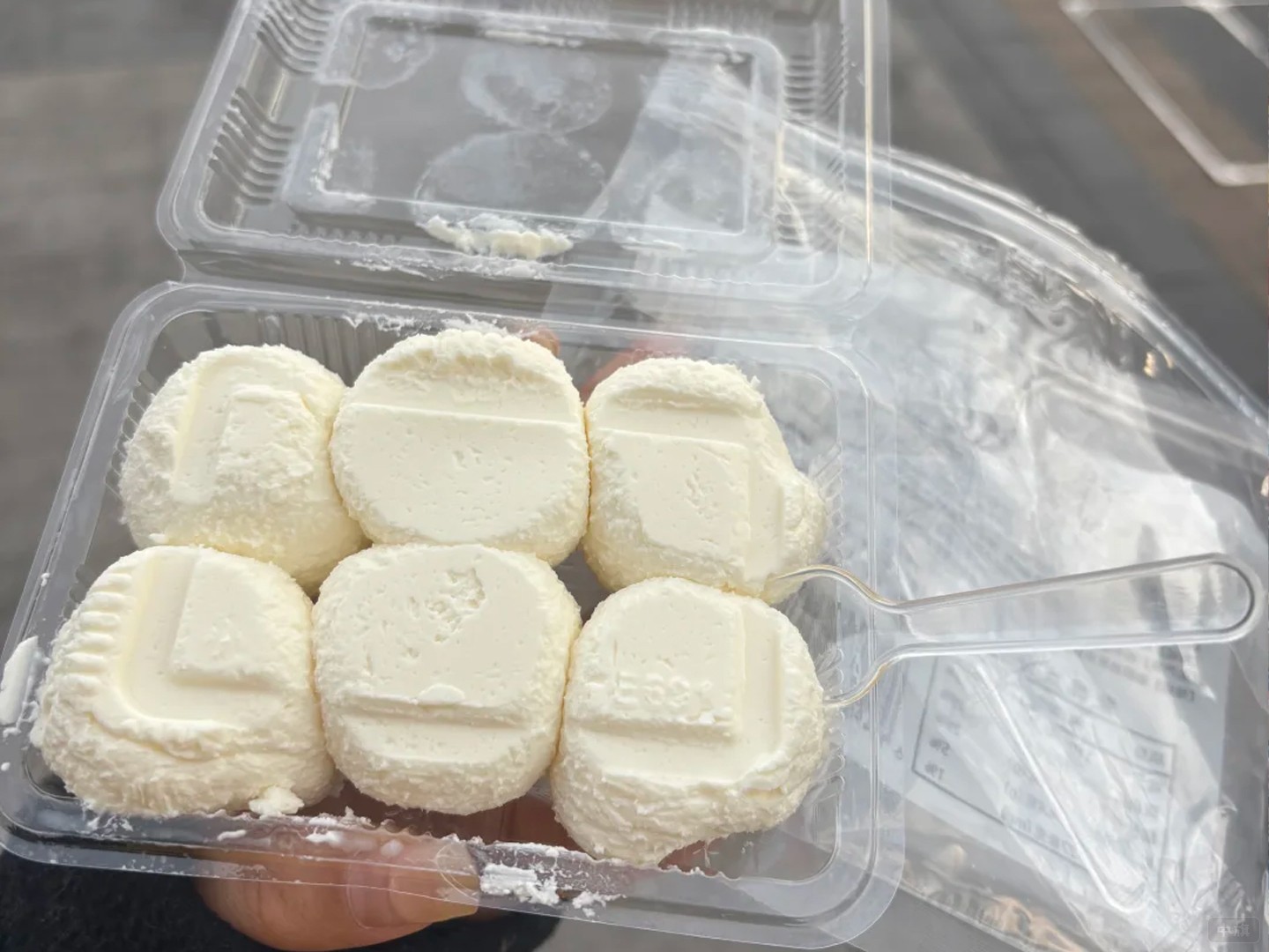 鲜奶做的糕点.jpg