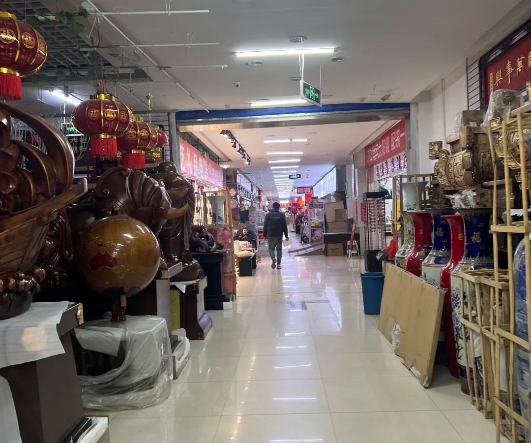 地下内家电维修门店.jpg