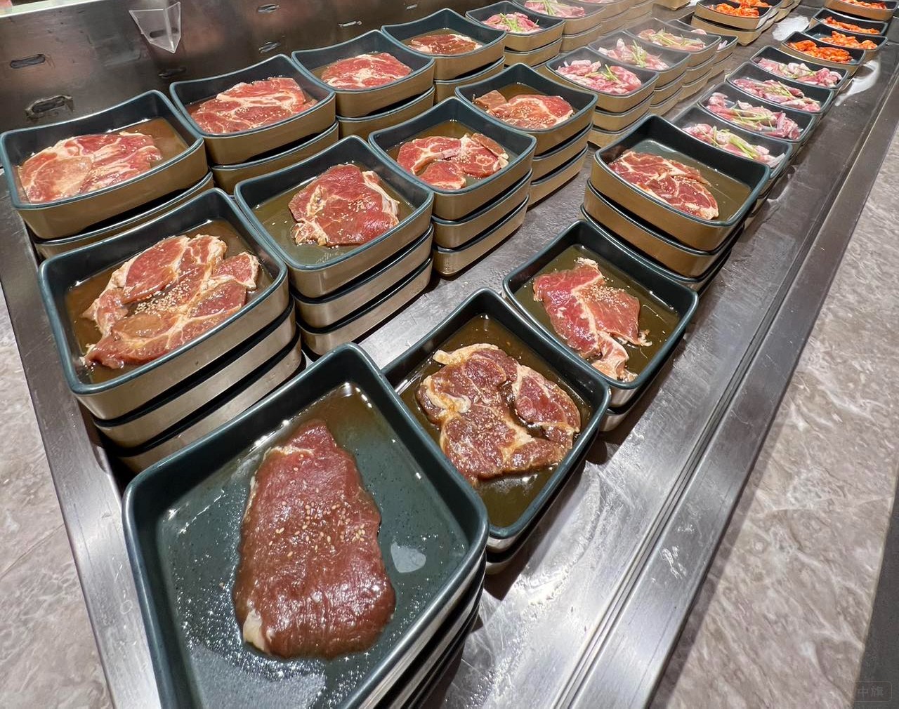 真材实料的自助餐厅.jpg
