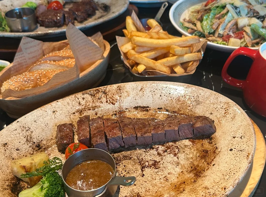 酒吧里面的美食是不可以辜负的