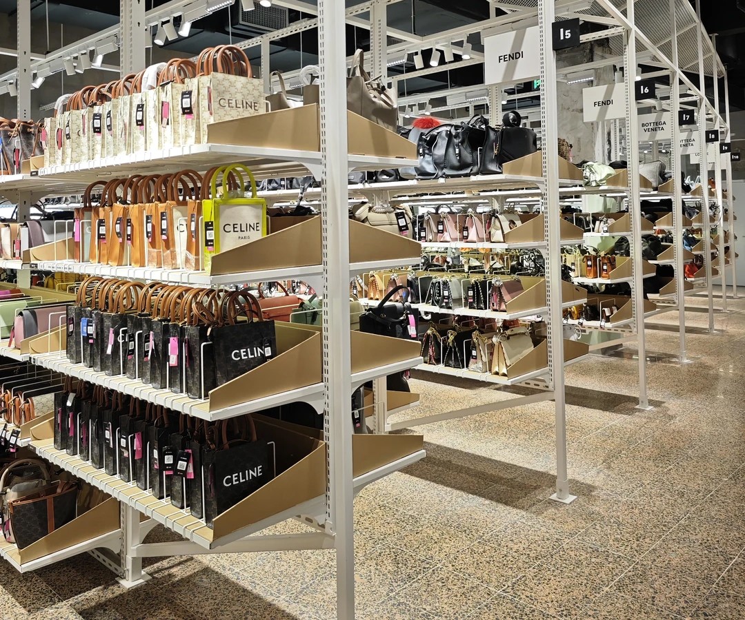 猜猜这是北京哪家箱包店