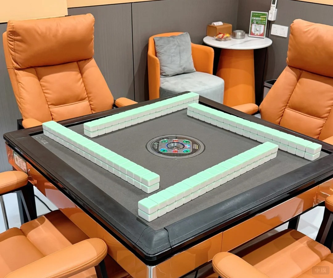 棋牌室内实拍照片 棋牌室内实拍照片