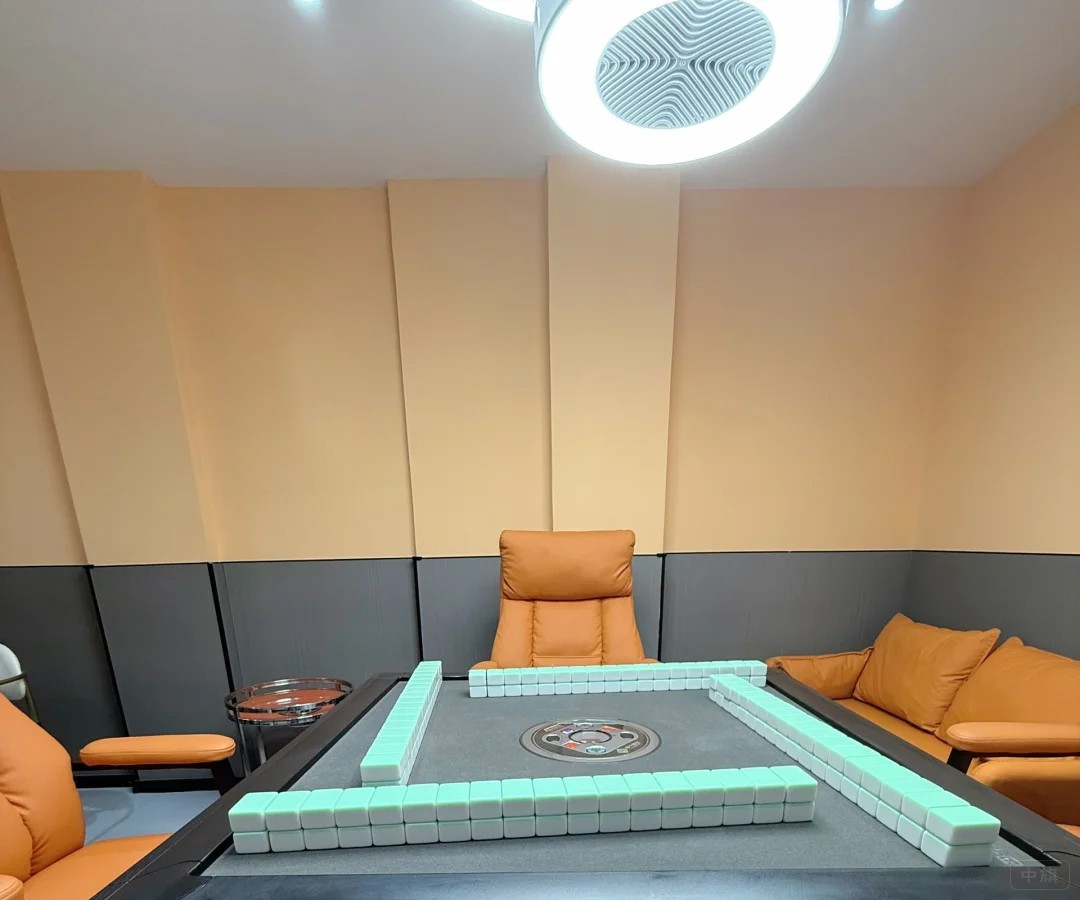 棋牌室室内坐这拍了一张真舒服 棋牌室室内坐这拍了一张真舒服