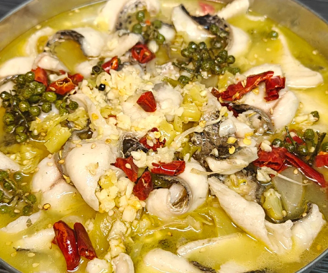 刚出锅的酸菜鱼