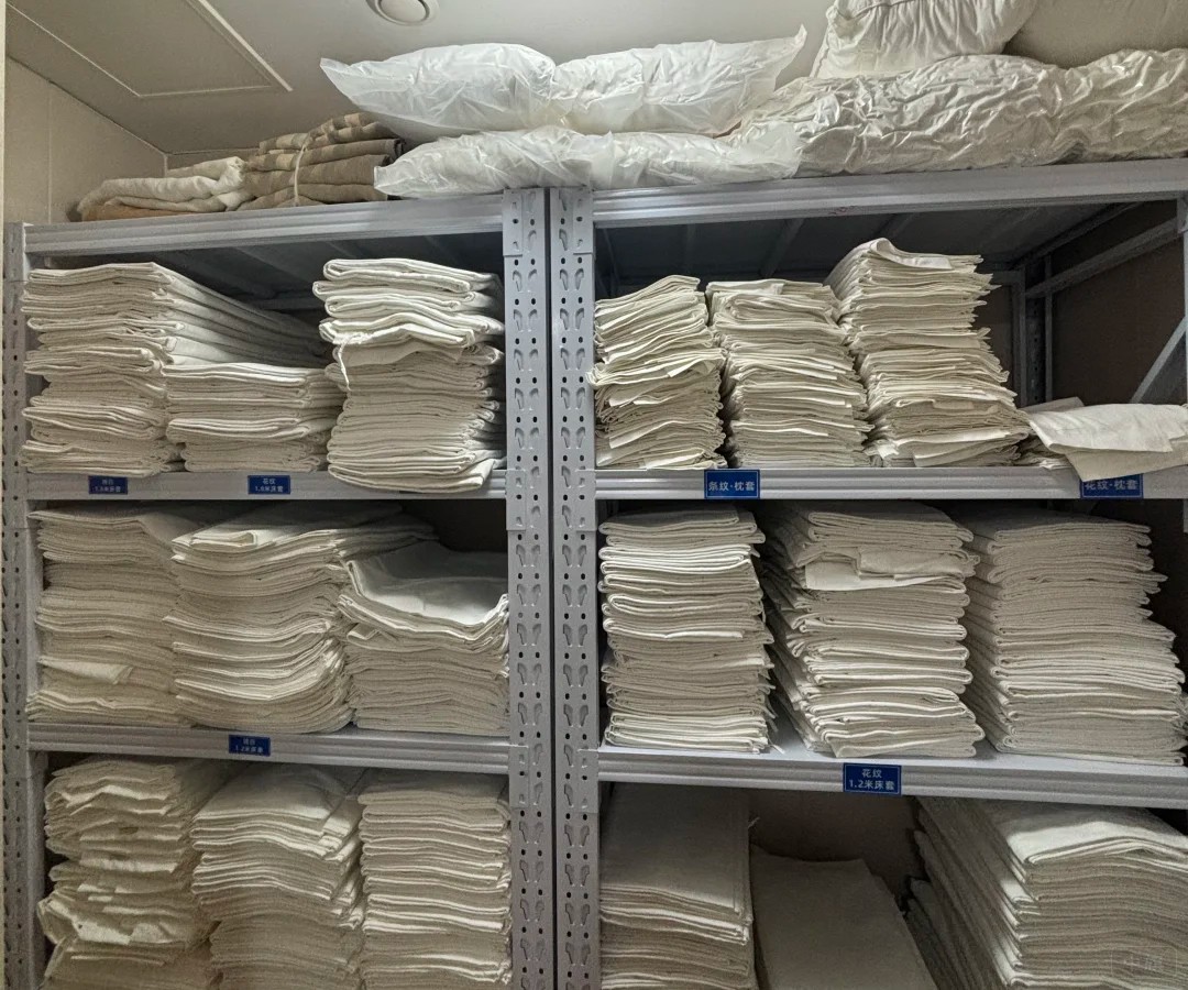 宾馆内的布草间 宾馆内的布草间