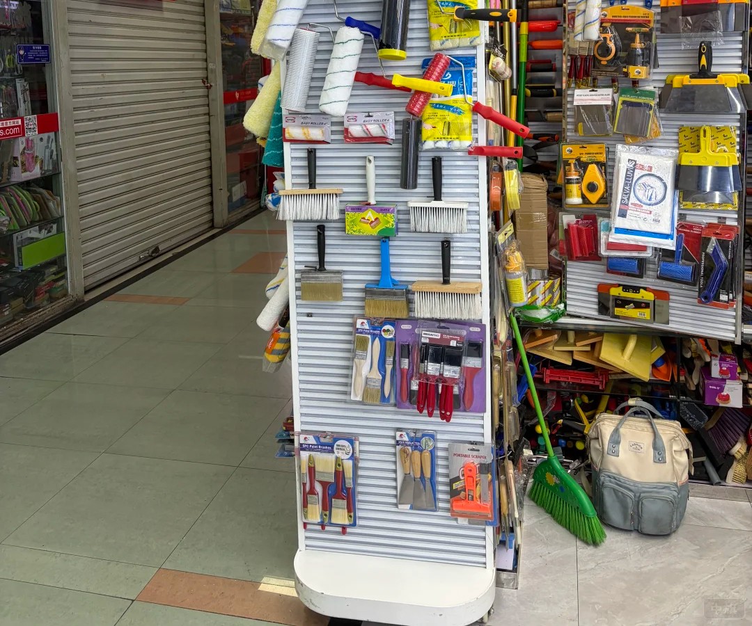 像这种五金店大多都是个体